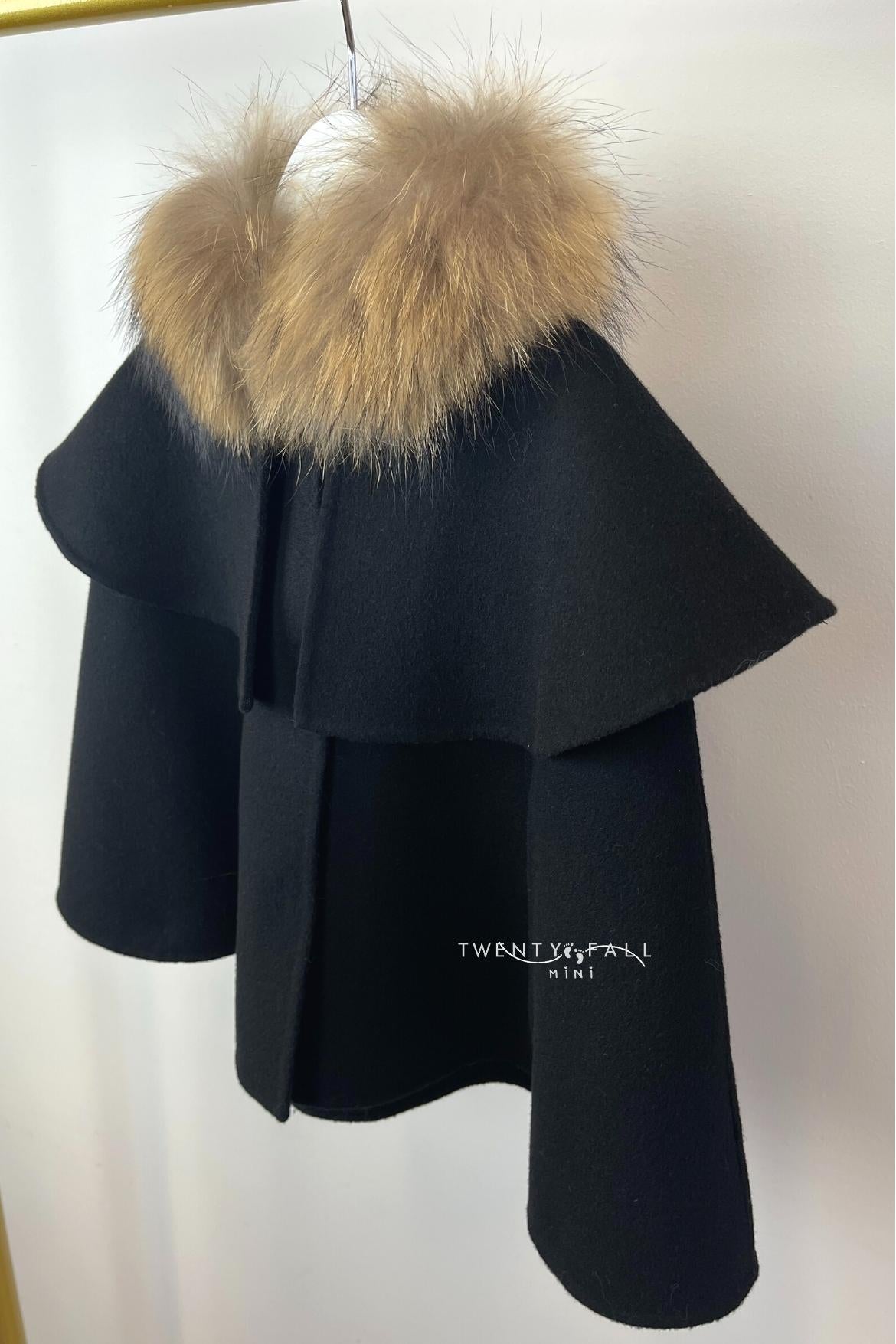 Ava Cape