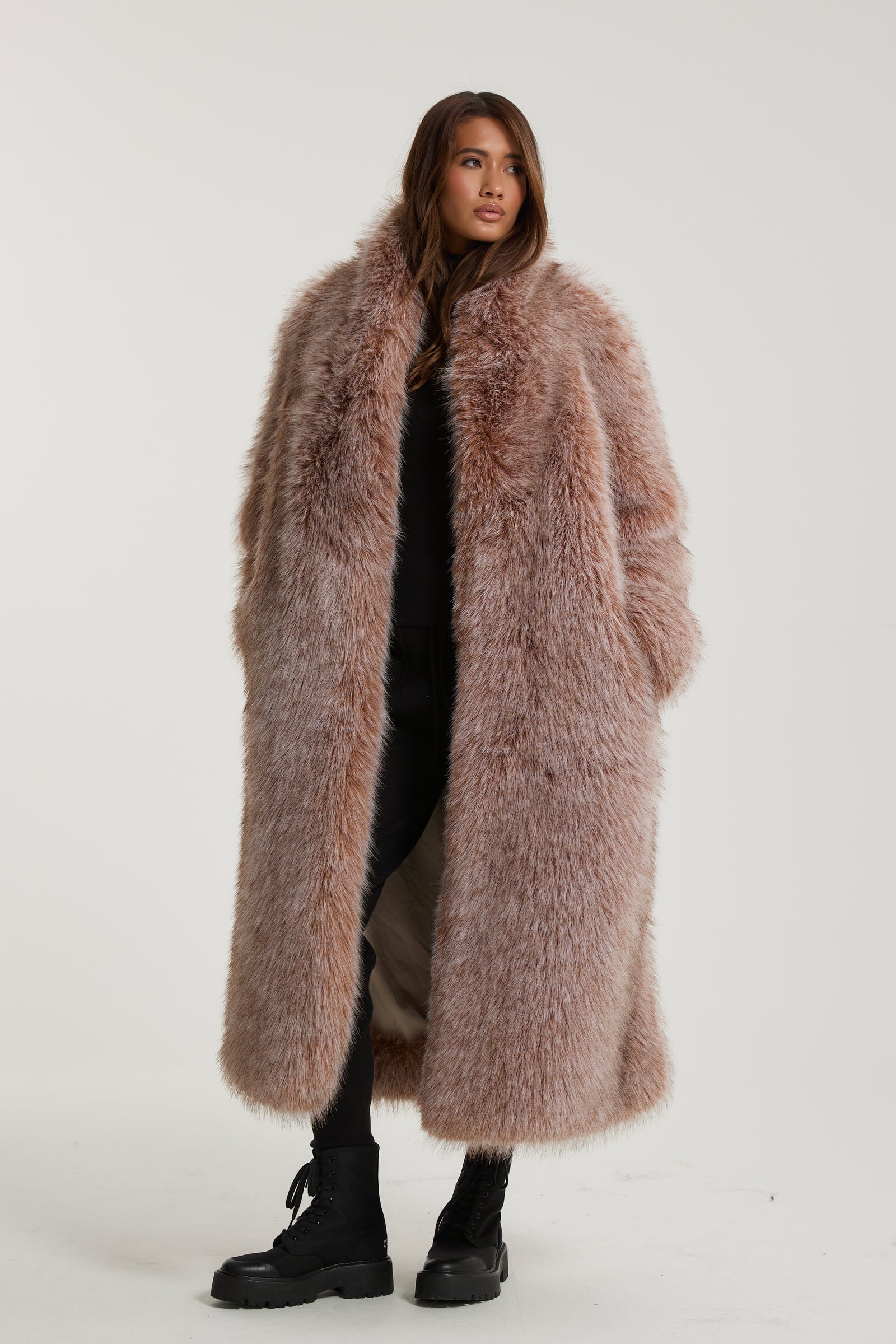 Logan Premium Long Faux Fur Coat – TwentyFall