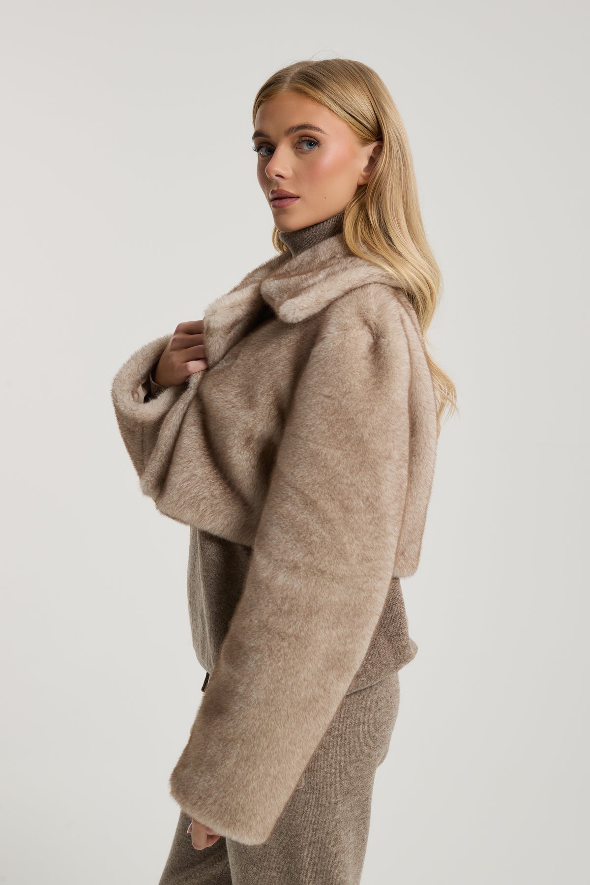 Lana Premium Faux Fur Cropped Blazer