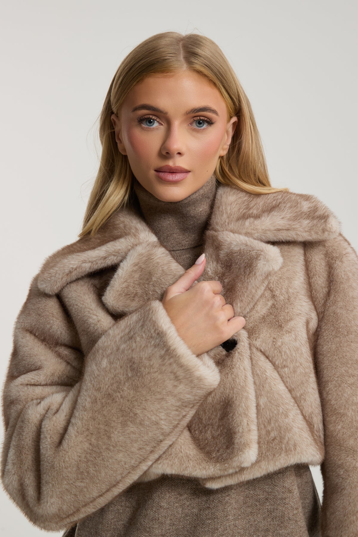 Lana Premium Faux Fur Cropped Blazer