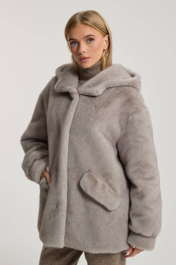 Rachel Premium Faux Fur with Hood