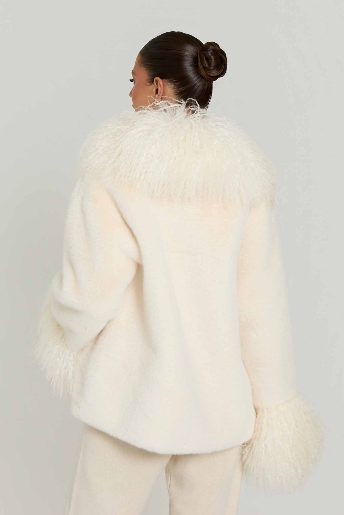 Liza Premium Faux Fur with Mongolian Fur Detail