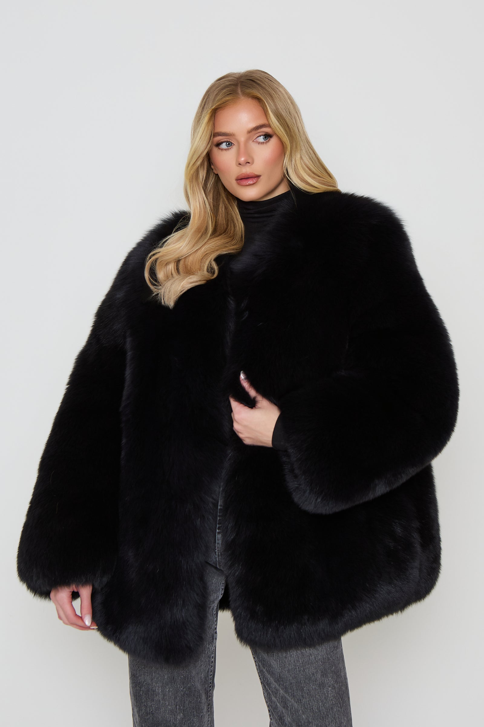 洋楽 Fox Hole 47 Presenting Fair-N-Hyte Fox Fur Full Pelt Coat – TwentyFall