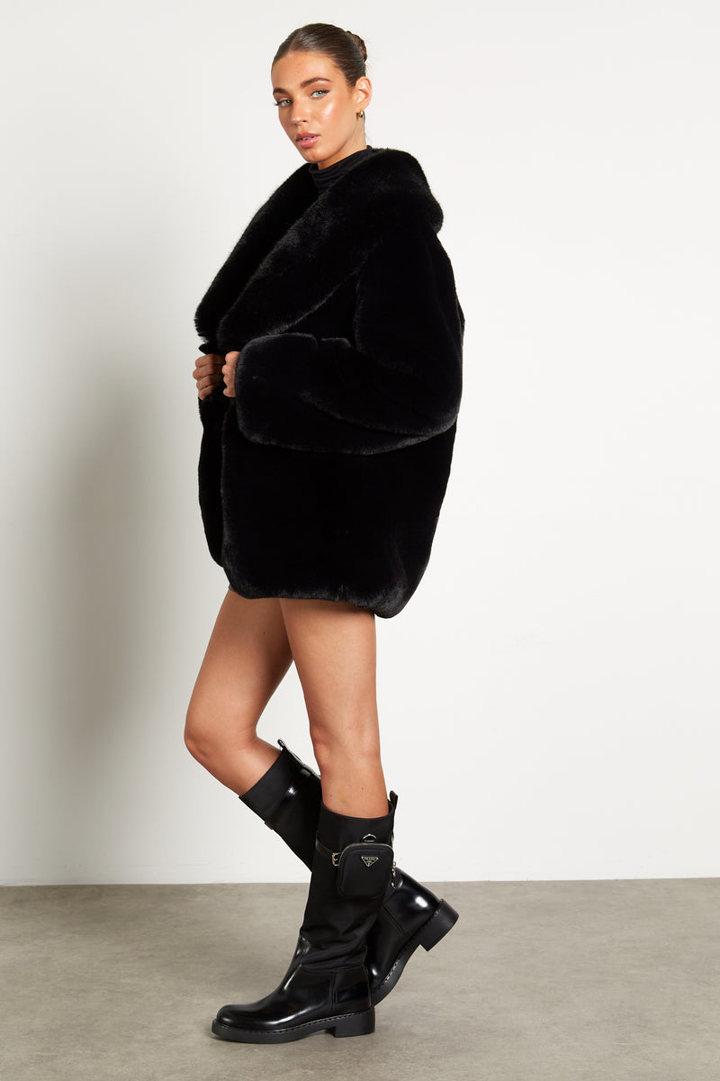 Freya Premium Faux Fur Coat