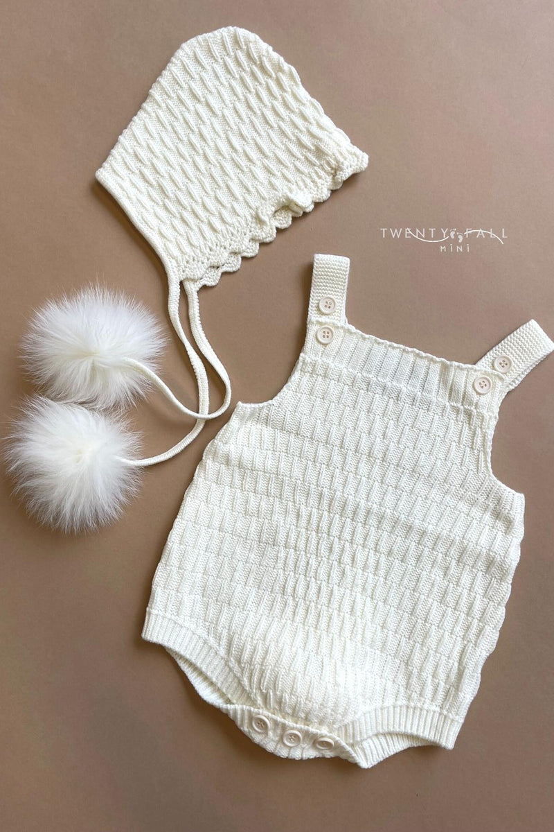 Noa Knitted Romper & Hat Set